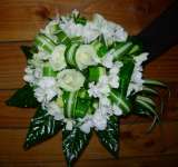 bouquet rond vert et blanc