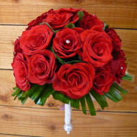 bouquet mariée rond rouge